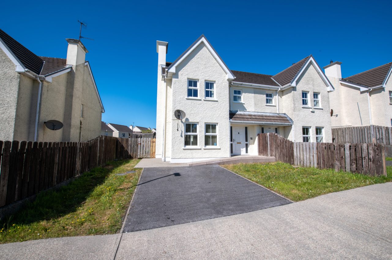 18 Killylastin Heights, Letterkenny, Co. Donegal, F92 ER8Y
